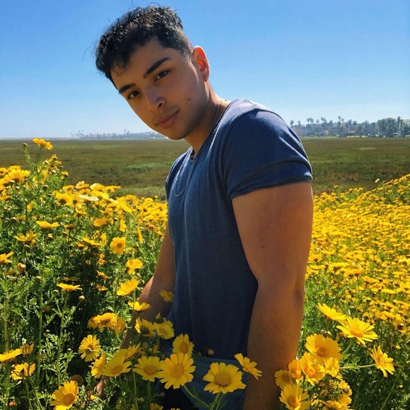 Meet your Posher, Richard - Picture 1 of 1